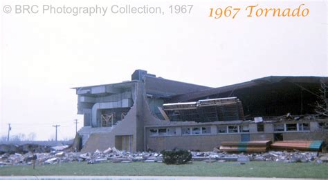 1967 Tornado Damage Oak Lawn Illinois Oak Lawn High Sch Flickr
