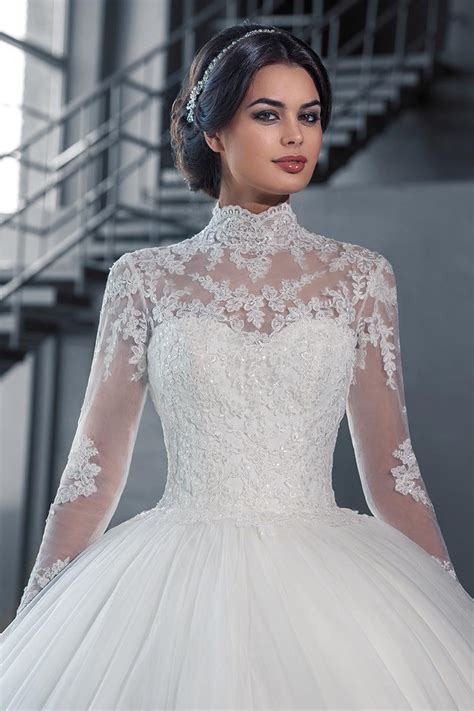 Muslim 2016 Lace Wedding Dresses Plus Size Ball Gown Wedding Gowns With Long Sleeve High Neck
