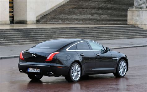Shop millions of cars from over 21,000 dealers and find the perfect car. 2011 Jaguar XJ-Series Reviews - Research XJ-Series Prices ...