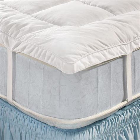 Following are the best pillow top mattress pads, have a look this mattress topper can fit any mattress that is eighteen inches deep or less. Queen Size Pillow Top Mattress Pad | Pillow top mattress ...