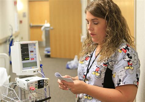 Online cna classes is a growing trend for students that don't have the time to train in a traditional classroom setting. Cna to Lpn Programs - CNA Training
