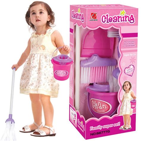 Fun Cleaning Play Set Girls Housekeeping Pink Broommopbucketdustpan
