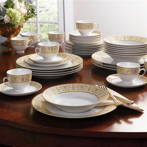 Check spelling or type a new query. Gold Christmas Dinnerware Sets | Christmas Wikii