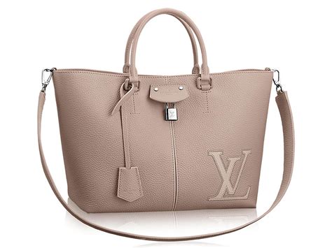 Louis vuitton cruise 2016 palm springs. The New Louis Vuitton Pernelle Tote is Great for Big Bag ...