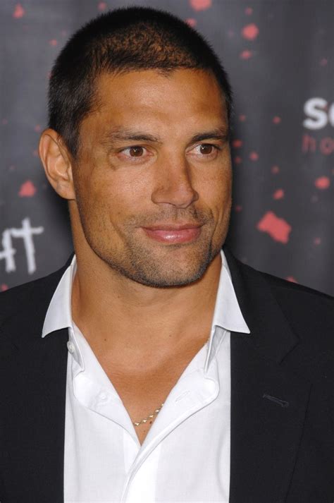 We are an unofficial website and are in no way affiliated with or connected to manchester united football club.this site is intended for use by people over the age of 18 years old. Bennett | Manu bennett, Manu, Celebrities