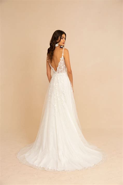 There seems to be a situation going on between mike's wife lauren sorrentino and angelina pivarnick. Kiera in 2020 | Dresses, Wedding dresses, Designer wedding ...