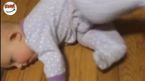 Kasım Ayının En Eğlenceli Bebeklerin Emekleme Videoları 👶 Komik