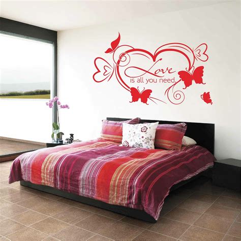 Stickers Chambre Love Is All You Need Autocollant Muraux Et Deco