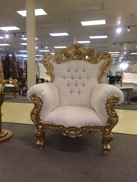 The trail is primarily used for hiking, walking, running, and nature trips and is best used from may until october. Gold White Ornate Baroque Rococo Wedding Salon Boutique ...