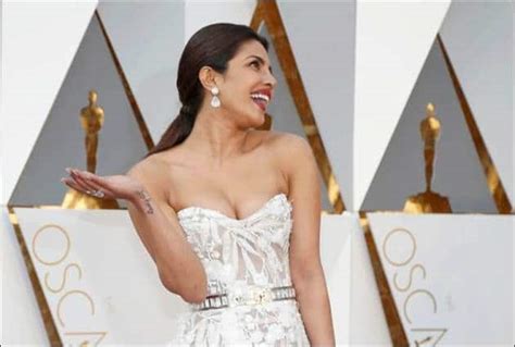 Oscars 2016 Priyanka Chopra Dazzles At Oscars Party After Stunning In