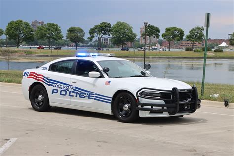 Michigan Exposures A Detroit Police Car