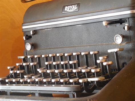 Vintage, Typewriter, Vintage Typewriter, old-fashioned, typewriter free image | Peakpx