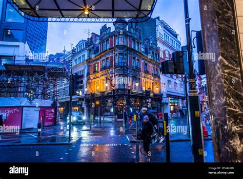 Shaftesbury Avenue Dusk Hi Res Stock Photography And Images Alamy