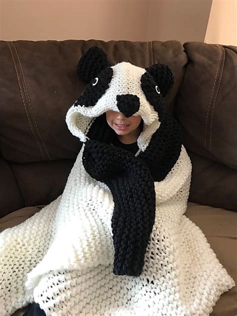 Ravelry Hooded Panda Blanket Pattern By Krystle S Krazy Knits