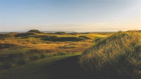18 holes on the world famous links land in sandwich. Royal St. George's Golf Club | 5th Hole