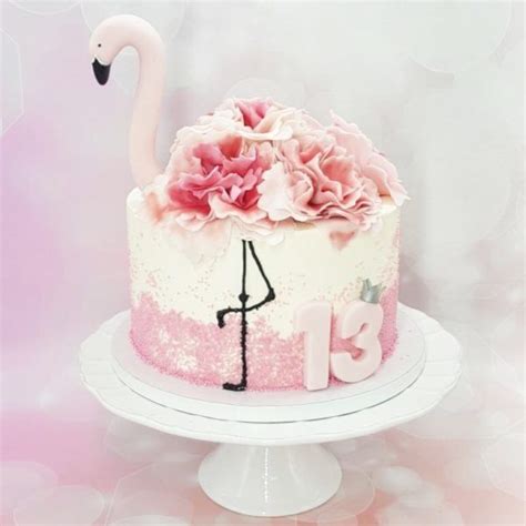 Diy flamingo pool float cake. Flamingo | Süße geburtstagskuchen, Kinder kuchen, Vogel kuchen