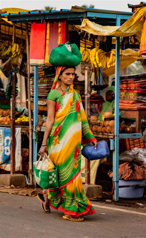 Woman Carries Her Load On Her Head Editorial Stock Image Image Of Ethnic Rural 116480969