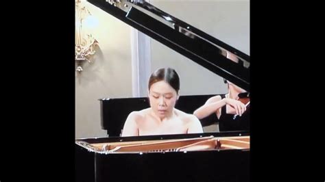 Naked Girl Plays Mozart On The Piano Youtube