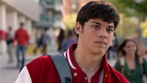 Pictures Of Noah Centineo
