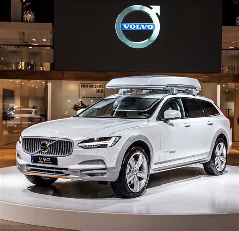 New Volvo V90 Cc Ocean Race Brussels Motor Show 2018 Volvo Cars