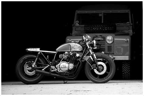 Lo primero fue sustituir el manillar original por unos semimanillares y rebajar la suspensión delantera. 1979 Suzuki GS750 - Tin Shack Restorations - Pipeburn ...