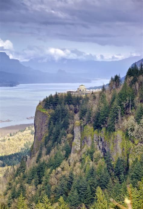 Columbia River Gorge Oregon State Stock Image Image Of Overcast