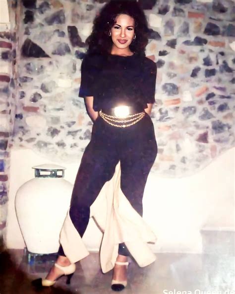 BuyHomeIdeas Selena Quintanilla Outfits 90s