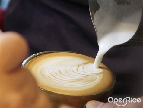 3d咖啡拉花工作坊：制作3d咖啡拉花的奶泡要求及打奶泡技巧 中国咖啡网