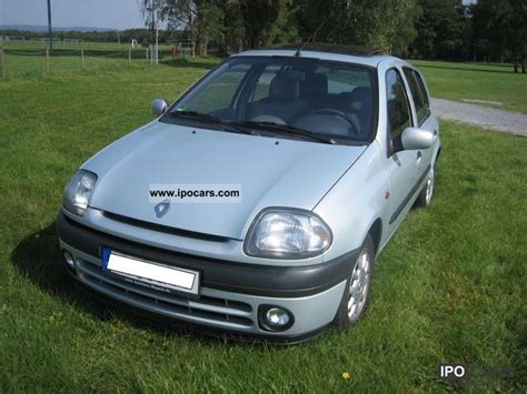 Renault Clio Rxe Car Photo And Specs