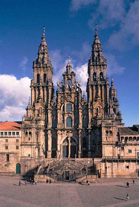 Reserva actividades, tours, visitas guiadas y excursiones en santiago de compostela en español. Santiago de Compostela