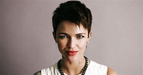 Weitere ideen zu rubin rose, ruby rose haare, frisuren. Ruby Rose Frisuren - PixieFrisuren