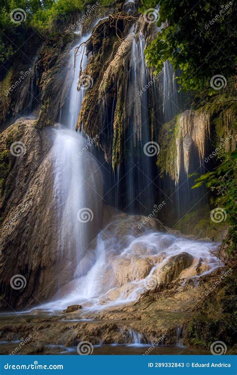 Silky Waterfall Stock Image Image Of Environment Fall 289332843