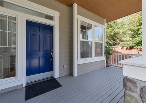 Modern exterior windows window trim exterior windows exterior exterior trim moldings and trim stucco homes house designs exterior vinyl siding window trim. 80+ Best Exterior Window Trim Ideas - Home Exterior Designs