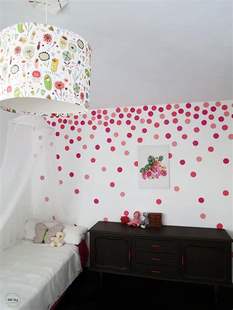 When decorating a teenager's room, consider all for colors and paint ideas that work universally, consider vibrant color schemes and pastel palettes. How to paint a polka dots wall - Ohoh deco | Polka dot ...