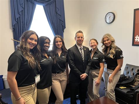 PHOTO RELEASE: Moskowitz Welcomes Broward County High School Students