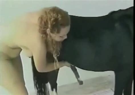 A Blonde And A Brunette Prefer Animal Sex And Fuck Like Insane Zoo Tube 1