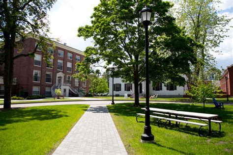 Une Admissions University Of New England In Maine