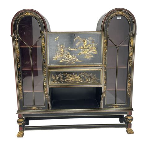 Early 20th Century Black Lacquered And Chinoiserie Decorated Bureau