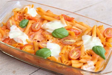 Nudelauflauf Mit Tomaten Und Mozzarella Rezepte Kochrezepte Essen