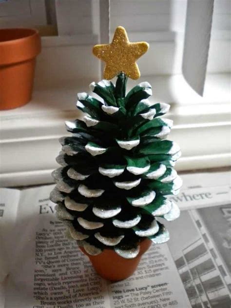 creative diy pine cone decoration ideas designbump