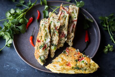 Indonesian Thick Omelette Telur Dadar Padang