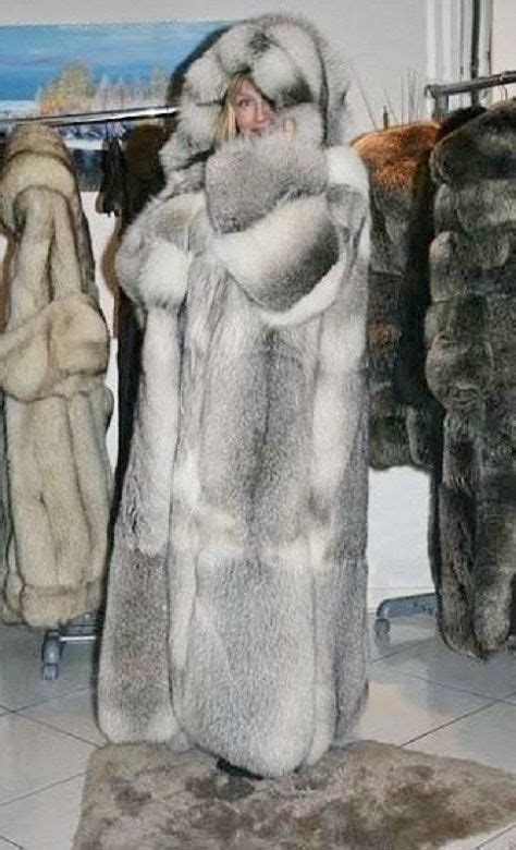 pin by silverfox couple on furs 12 in 2020 fur coats women fox fur coat fox fur