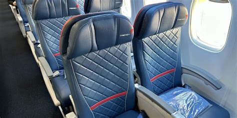 Flight Review Delta Comfort Plus Seat New York Jfk To Los Angeles