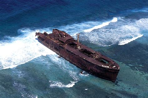 Pin By Francie Gross On Abandon Ship Abandoned Ships Shipwreck