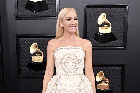 Gwen Stefani 50 Turns Heads In Shell Covered Mini Dress At Grammys 2020 ‘that Woman Doesn’t Age’
