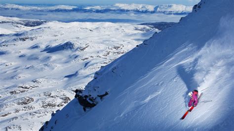 It may be less popular to climb gaustatoppen in the wintertime, but that is when the ice climbing. Vinn skidresa till Gaustatoppen i Norge med Active Ski ...