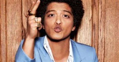 Bruno Mars Announces Moonshine Jungle World Tour Cbs Pittsburgh