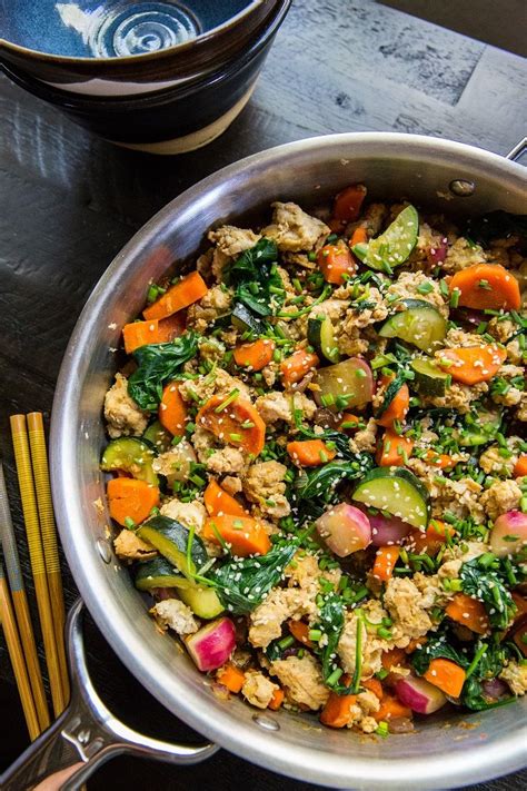 We've also made a similar version to this recipe using cauliflower rice and no cream 2 cups shredded chicken or turkey. Teriyaki Ground Turkey Skillet with Vegetables - an easy, low-carb, paleo, keto dinner recipe ...