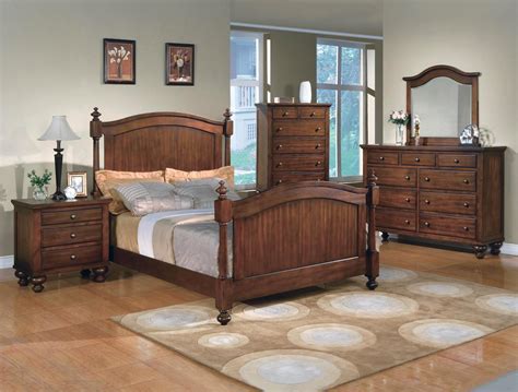 Prominent & leading manufacturer from delhi, we offer traditional italian bedroom sets, french style bedroom sets, european style bedroom sets, french classic bedroom sets, designer bedroom. Sommer Traditional Bedroom Set Crown Mark|Free Shipping ...