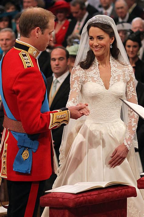 The Story Of Kate Middleton S Wedding Tiara The Cartier Halo Tatler
